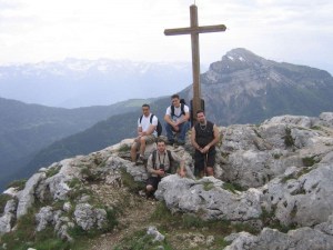 sommet croix potes moi